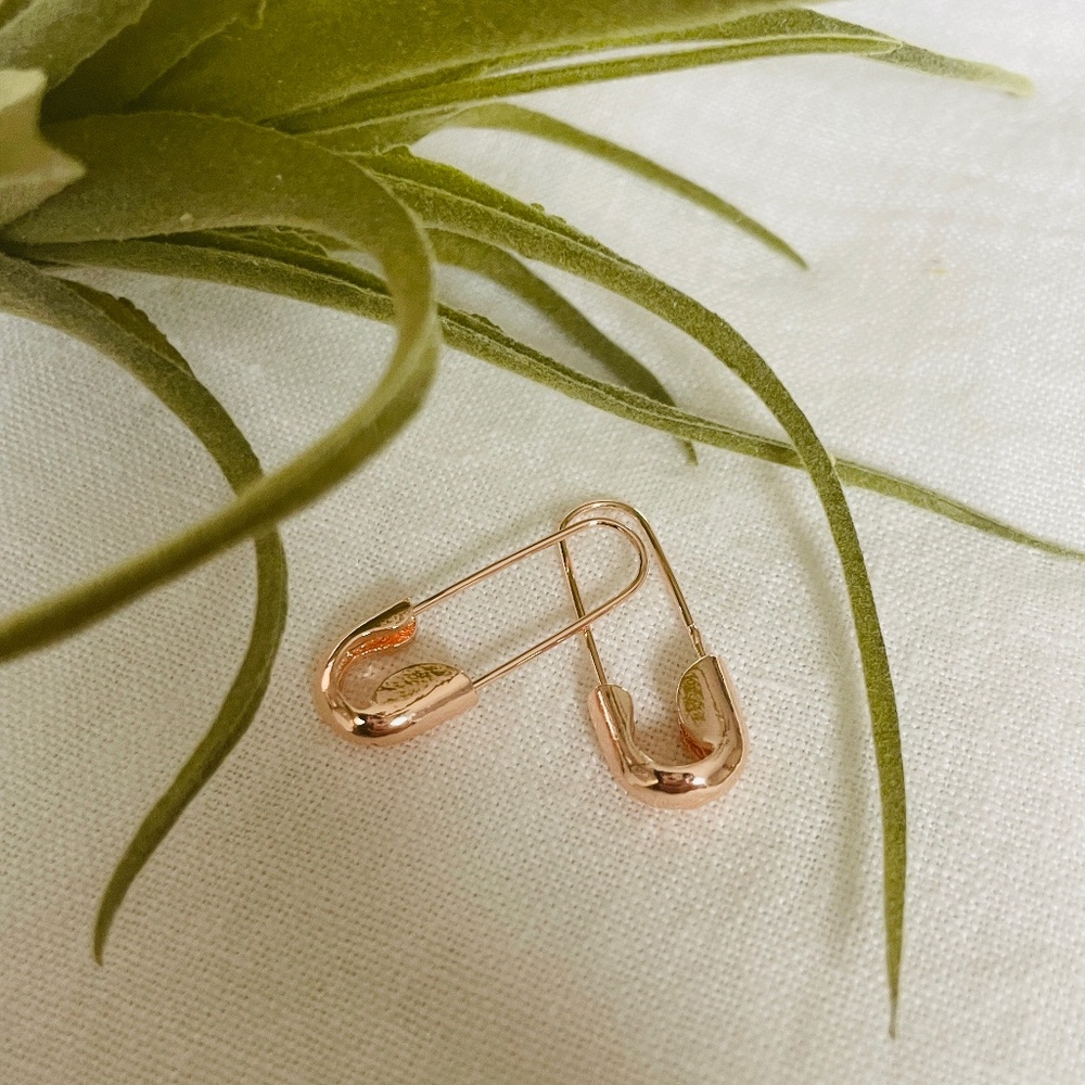 🌟 Buy 2 Pairs, Get One Free, NWT Safety Pin Rose Gold Tone Dangle Earrings
